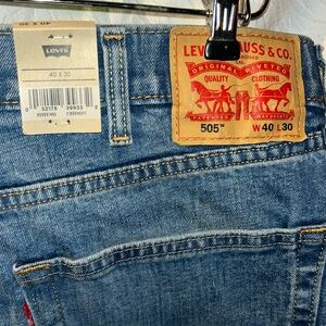 LEVIS red tab 40X30 NWT.